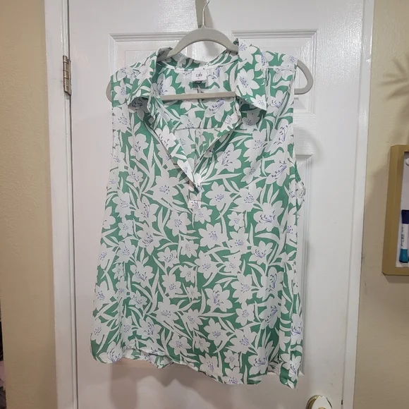 CAbi Bloom Top, Floral Green and White Sleeveless Size XL - Picture 4 of 7